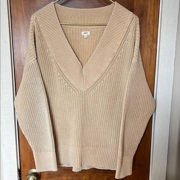 AERIE | 100% Cotton Chunky Knit V-Neck Sweater in Tan | Large - Picture 2 of 9